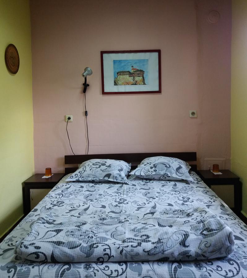 Стаи за гости ОРЕХА Троян Private rooms Oreha Экстерьер фото